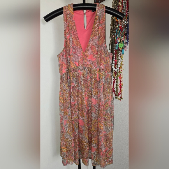 H&M Dresses & Skirts - Paisley H&M Dress